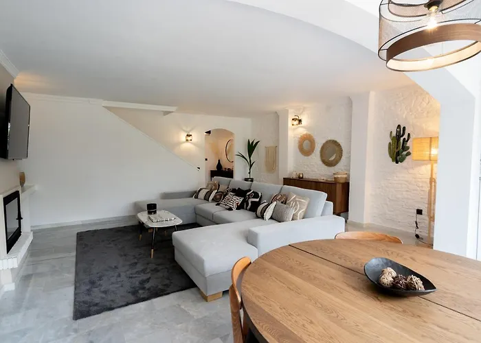 Luxury Townhouse Capricho Golden Mile Holiday home