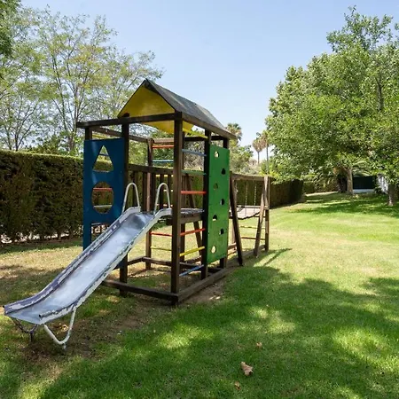 Golden Mile Townhouse With Garden, Bbq And Walking Distance To And Old Town 펜션