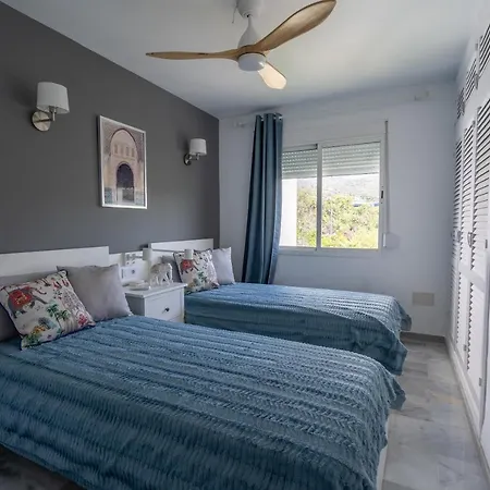 Golden Mile Townhouse With Garden, Bbq And Walking Distance To And Old Town 펜션 *