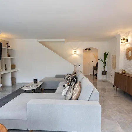 Golden Mile Townhouse With Garden, Bbq And Walking Distance To And Old Town *