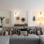 Golden Mile Townhouse With Garden, Bbq And Walking Distance To And Old Town 別荘