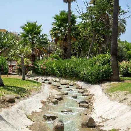 بيت للعطل Luxury Townhouse Capricho Golden Mile *