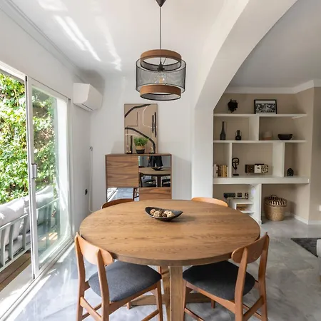 Golden Mile Townhouse With Garden, Bbq And Walking Distance To And Old Town * ماربيا