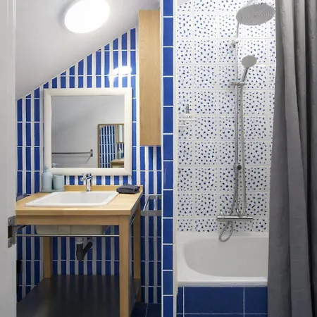 بيت للعطل Golden Mile Townhouse With Garden, Bbq And Walking Distance To And Old Town