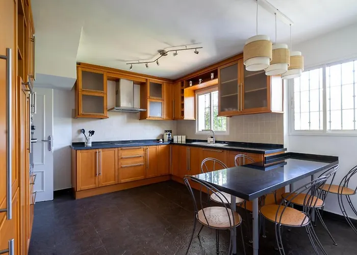 Дом отдыха Luxury Townhouse Capricho Golden Mile Марбелья