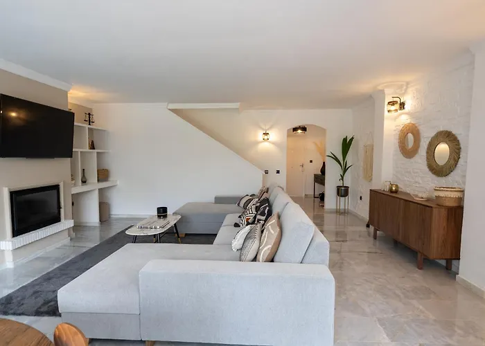 Luxury Townhouse Capricho Golden Mile *