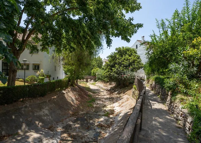 Дом отдыха Luxury Townhouse Capricho Golden Mile Марбелья