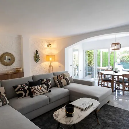 Nyaraló Luxury Townhouse Capricho Golden Mile