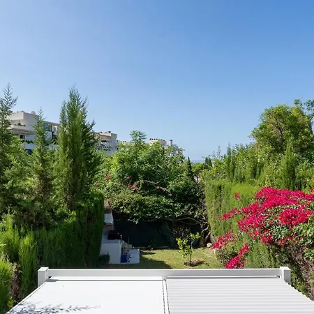 Nyaraló Luxury Townhouse Capricho Golden Mile *