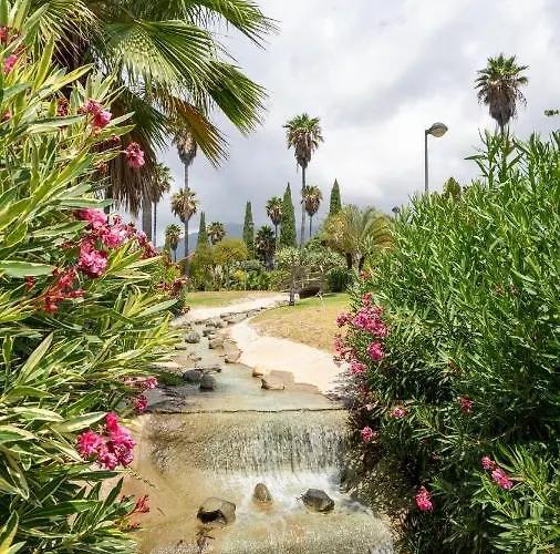 Luxury Townhouse Capricho Golden Mile 펜션