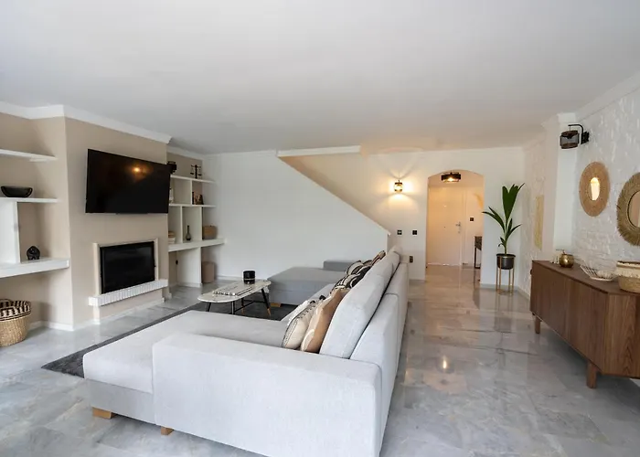Feriehus Luxury Townhouse Capricho Golden Mile *